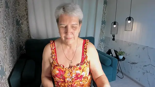 Snapshot of KathySunn chatting on May 4, 2026, 1:29 pm KathySunn online show from May 4, 2026, 1:29 pm