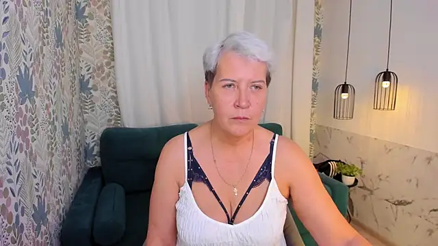 Snapshot of KathySunn chatting on May 7, 2026, 1:49 pm KathySunn online show from May 7, 2026, 1:49 pm
