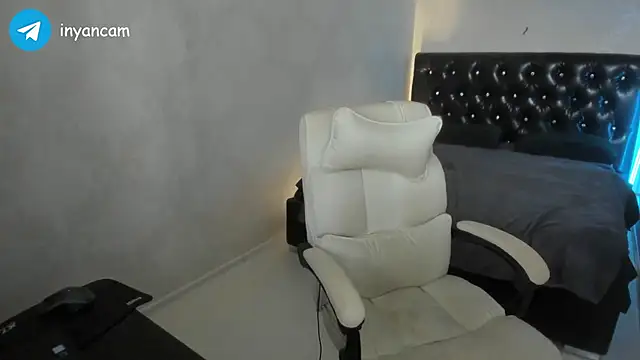  in yan online show from January 22, 2025, 4:13 am