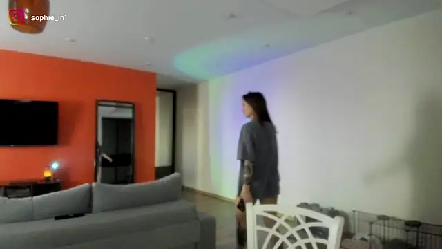  in yan online show from April 14, 2026, 6:52 am