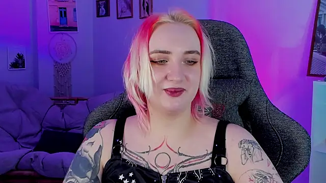 AsheLucker online show from February 12, 2025, 8:40 pm