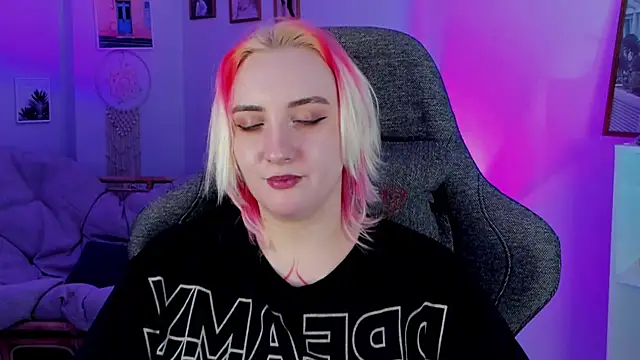 AsheLucker online show from February 12, 2025, 11:41 pm