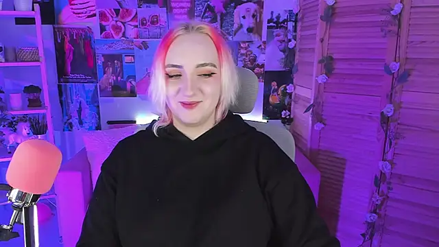 AsheLucker online show from February 13, 2025, 5:22 pm