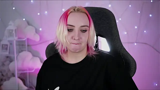 AsheLucker online show from February 21, 2025, 8:51 am