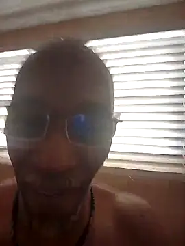 Snapshot of Lonelynudist59 chatting on February 11, 2026, 12:43 pm Lonelynudist59 online show from February 11, 2026, 12:43 pm