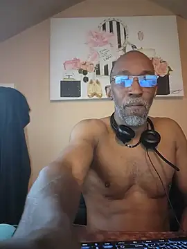 Lonelynudist59 online show from July 22, 2026, 12:08 pm
