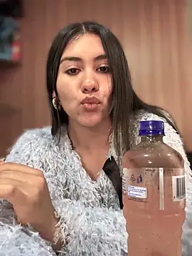 Ambar pe  online show from November 23, 2025, 7:46 pm