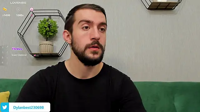 Dylan Best online show from November 17, 2025, 1:44 am