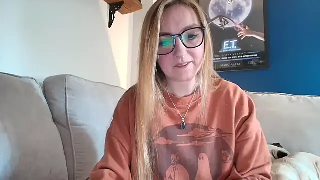 short sweetpea online show from October 7, 2025, 1:52 pm