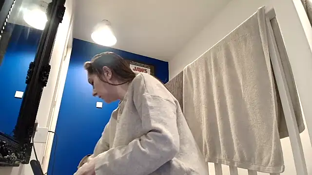 short sweetpea online show from November 29, 2025, 5:05 pm