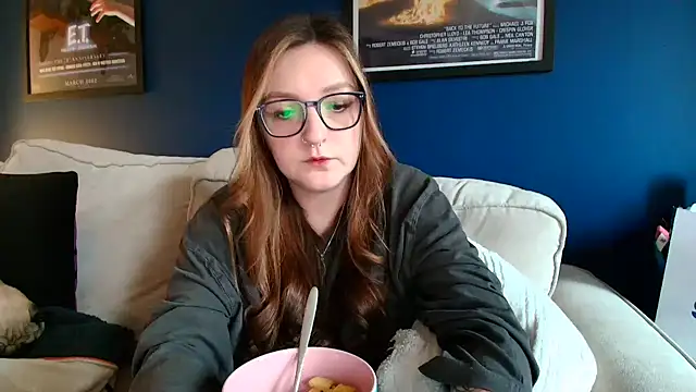 short sweetpea online show from February 26, 2026, 1:54 pm