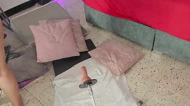 IsiisLovei online show from March 21, 2026, 3:15 pm