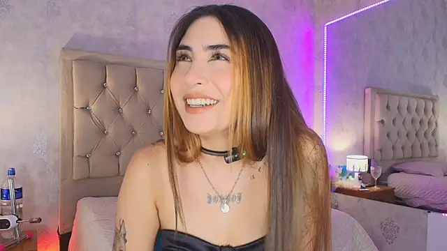 nini love01 online show from January 19, 2026, 4:05 am