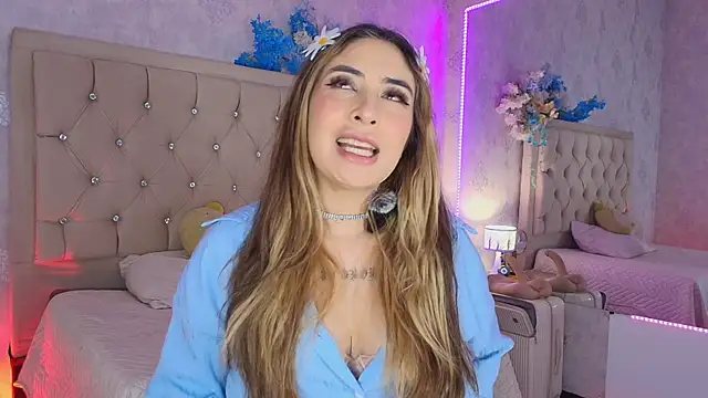 nini love01 online show from May 10, 2026, 4:28 am