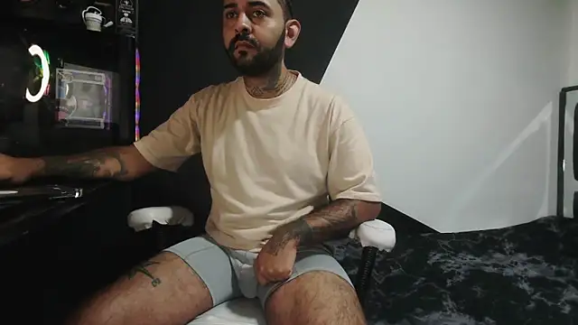 TeddyGominola  online show from October 6, 2025, 4:15 pm