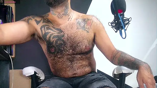 TeddyGominola  online show from November 12, 2025, 7:35 pm