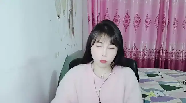 Snapshot of Sunset_glow chatting on January 27, 2025, 2:57 pm Sunset glow online show from January 27, 2025, 2:57 pm