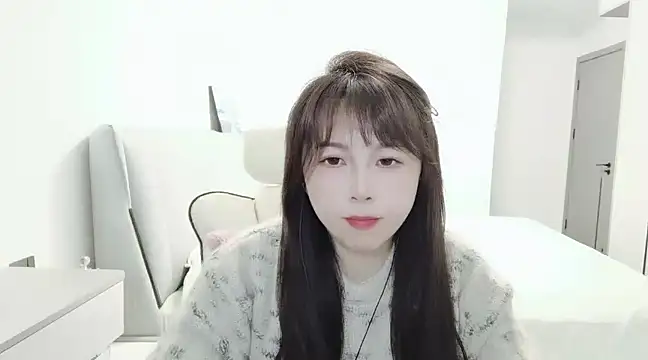 Snapshot of Sunset_glow chatting on February 16, 2025, 2:32 pm Sunset glow online show from February 16, 2025, 2:32 pm