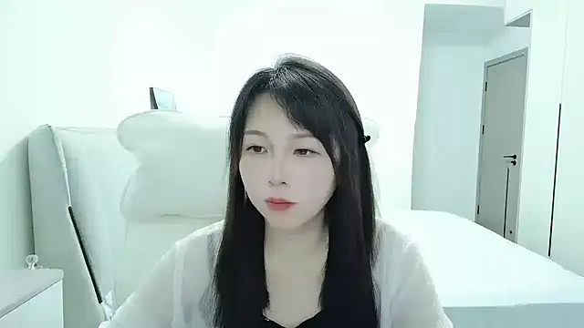 Snapshot of Sunset_glow chatting on October 17, 2025, 7:33 am Sunset glow online show from October 17, 2025, 7:33 am