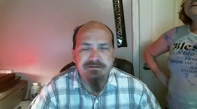 Snapshot of kong_smurfette chatting on December 6, 2024, 6:17 pm kong smurfette online show from December 6, 2024, 6:17 pm