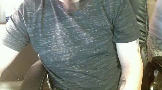 Snapshot of kong_smurfette chatting on December 10, 2024, 6:28 pm kong smurfette online show from December 10, 2024, 6:28 pm