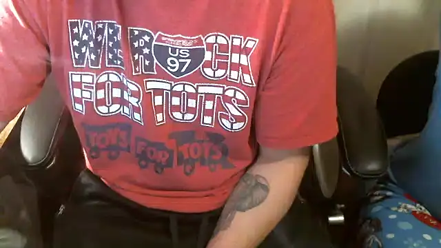 Snapshot of kong_smurfette chatting on December 14, 2024, 4:20 pm kong smurfette online show from December 14, 2024, 4:20 pm