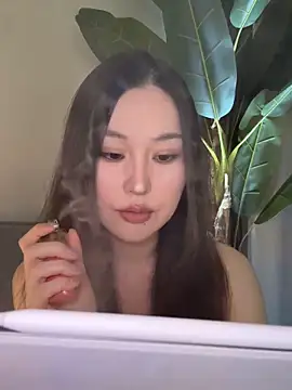 Snapshot of sphynx-_- chatting on September 11, 2025, 11:43 am sphynx- - online show from September 11, 2025, 11:43 am