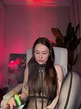 Snapshot of sphynx-_- chatting on November 29, 2025, 12:52 pm sphynx- - online show from November 29, 2025, 12:52 pm