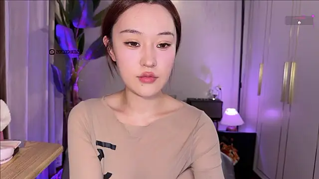 sphynx- - online show from May 25, 2026, 12:44 pm