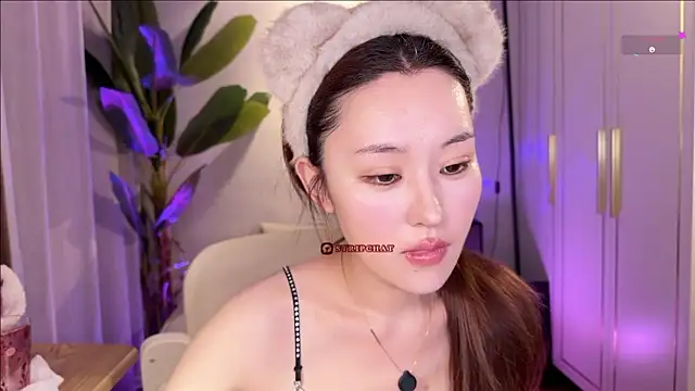 Snapshot of sphynx-_- chatting on June 20, 2026, 1:14 pm sphynx- - online show from June 20, 2026, 1:14 pm