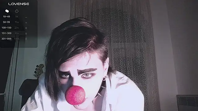 Snapshot of sademobeer chatting on October 4, 2025, 12:41 am sademobeer online show from October 4, 2025, 12:41 am