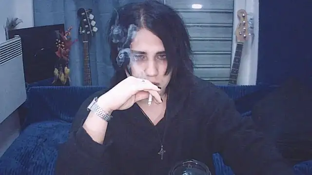 Snapshot of sademobeer chatting on May 9, 2026, 7:41 pm sademobeer online show from May 9, 2026, 7:41 pm