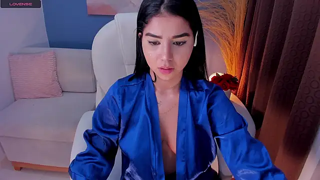 VictoriaLeia online show from December 17, 2024, 4:45 am