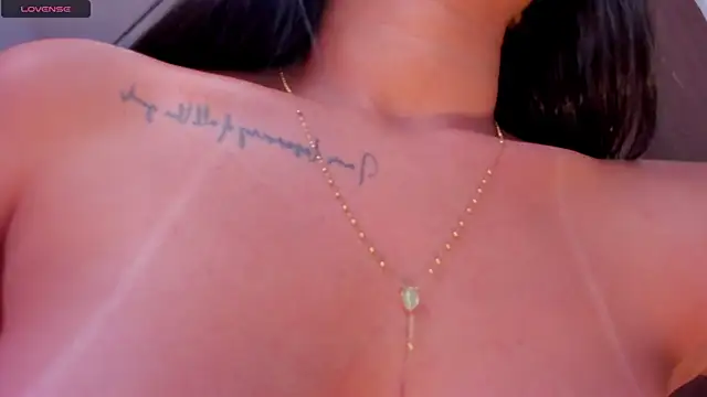 VictoriaLeia online show from December 21, 2024, 4:41 am