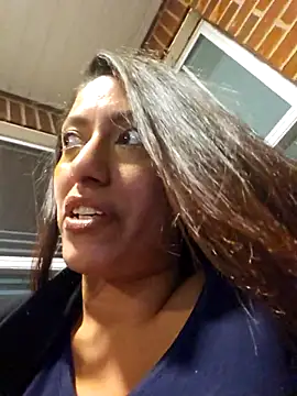 Snapshot of Nikkierosee chatting on March 20, 2025, 7:03 am Nikkierosee online show from March 20, 2025, 7:03 am