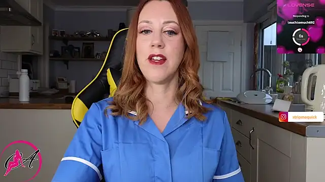 Snapshot of stripmequick chatting on December 10, 2024, 10:38 am stripmequick online show from December 10, 2024, 10:38 am