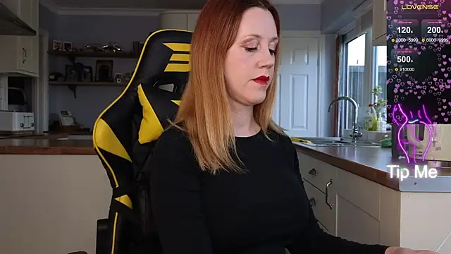 Snapshot of stripmequick chatting on February 5, 2025, 2:16 pm stripmequick online show from February 5, 2025, 2:16 pm