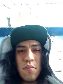 AlexAlejandro13 online show from January 5, 2026, 11:52 pm