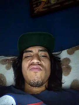 Snapshot of AlexAlejandro13 chatting on March 1, 2026, 10:56 pm AlexAlejandro13 online show from March 1, 2026, 10:56 pm