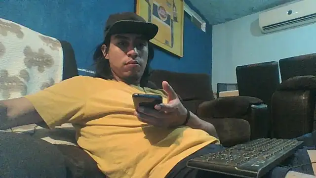 AlexAlejandro13 online show from March 8, 2026, 3:32 am