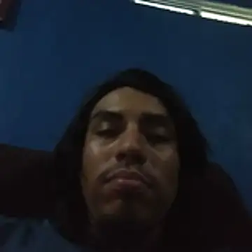 Snapshot of AlexAlejandro13 chatting on April 28, 2026, 11:21 pm AlexAlejandro13 online show from April 28, 2026, 11:21 pm