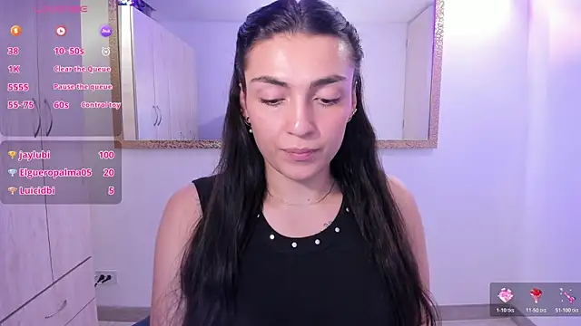 Snapshot of EricaVanderhill chatting on February 3, 2026, 2:53 am EricaVanderhill online show from February 3, 2026, 2:53 am