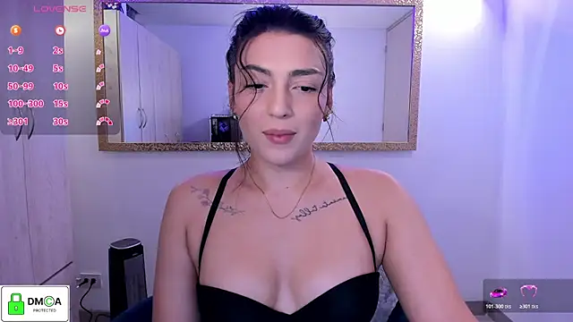 EricaVanderhill online show from April 23, 2026, 10:34 pm