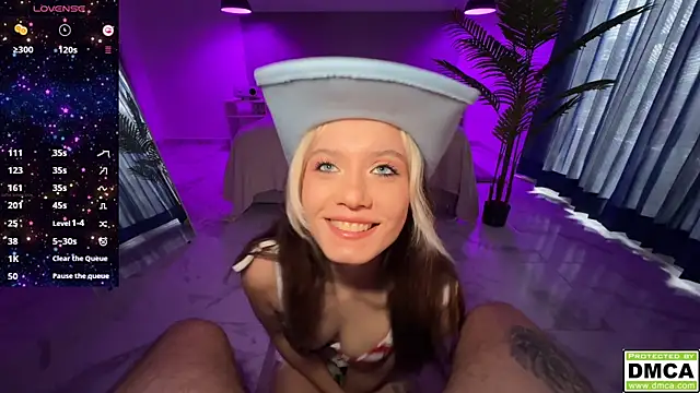 Snapshot of _blowjob_queen chatting on September 9, 2025, 10:20 pm blowjob queen online show from September 9, 2025, 10:20 pm