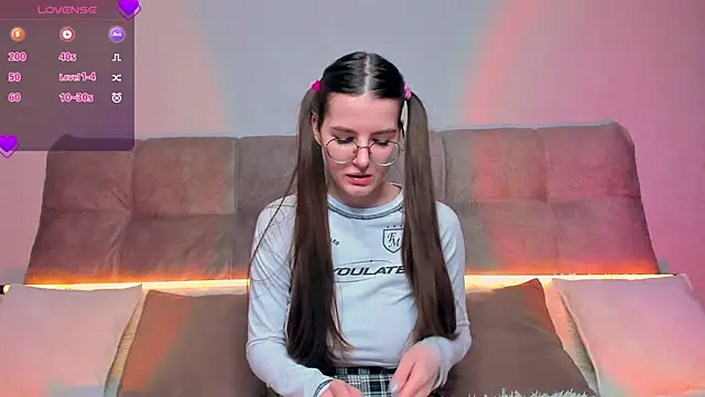 AriellaTesk online show from December 6, 2024, 7:43 am