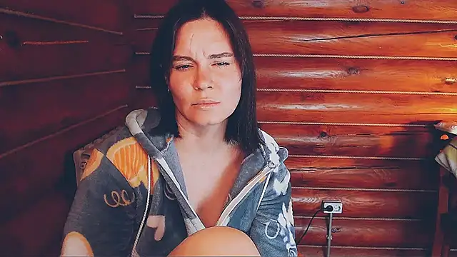 Snapshot of Platina_Fox chatting on October 24, 2025, 8:44 am Platina Fox online show from October 24, 2025, 8:44 am