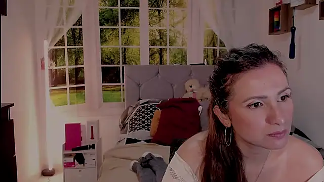 Snapshot of vanessabrown_ chatting on May 28, 2026, 3:04 am vanessabrown online show from May 28, 2026, 3:04 am