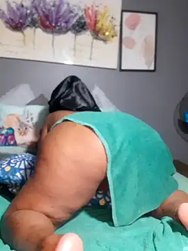 PearlSexxy69 online show from March 17, 2025, 1:46 am