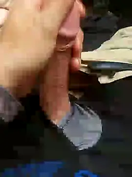 Snapshot of MrDaRkO_420 chatting on February 1, 2025, 8:37 pm MrDaRkO 420 online show from February 1, 2025, 8:37 pm