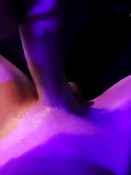 Snapshot of MrDaRkO_420 chatting on February 15, 2025, 8:44 am MrDaRkO 420 online show from February 15, 2025, 8:44 am